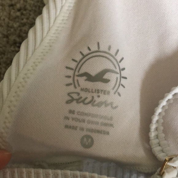 Bikini Set - Picture 3 of 3